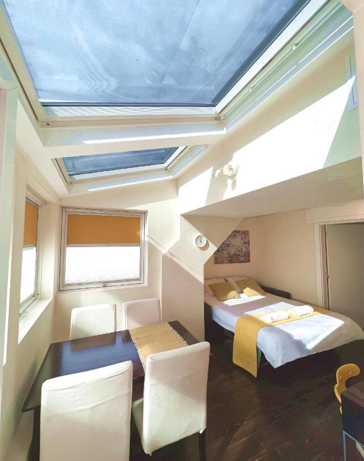 Unique Luxurious Jacuzzi Penthouse Duplex In City Center! 2 Baths! Free Parking! Sofia Luaran gambar
