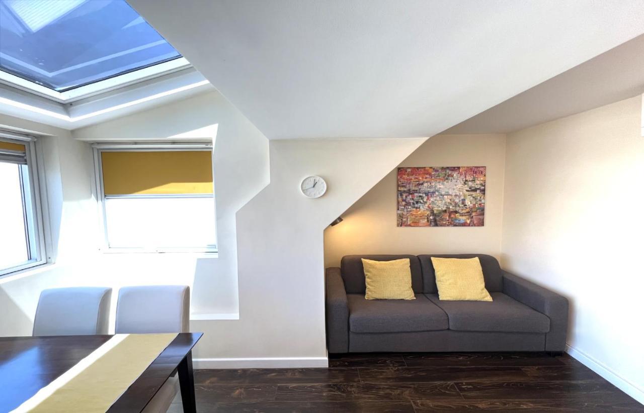 Unique Luxurious Jacuzzi Penthouse Duplex In City Center! 2 Baths! Free Parking! Sofia Luaran gambar