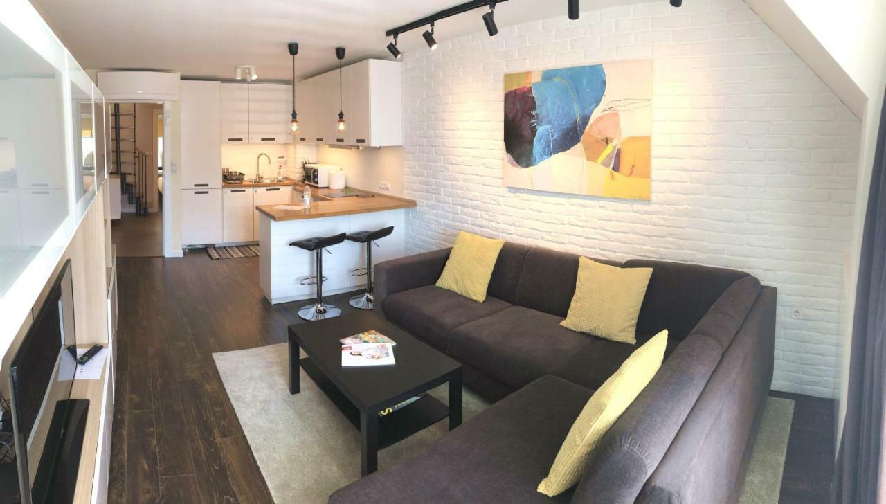 Unique Luxurious Jacuzzi Penthouse Duplex In City Center! 2 Baths! Free Parking! Sofia Luaran gambar